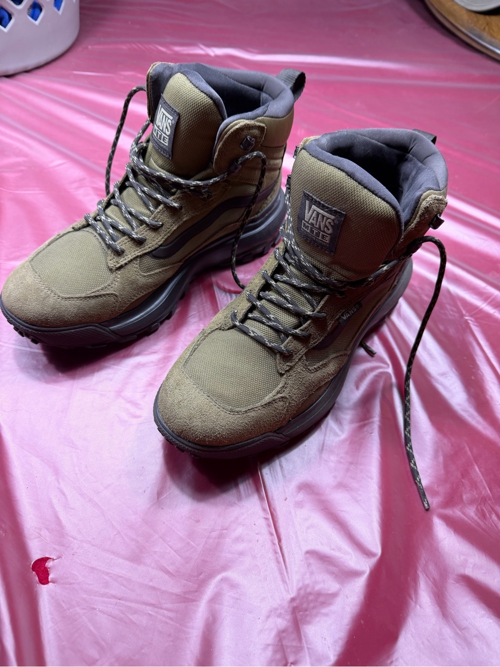 Never Worn Vans Crestline waterproof Boots